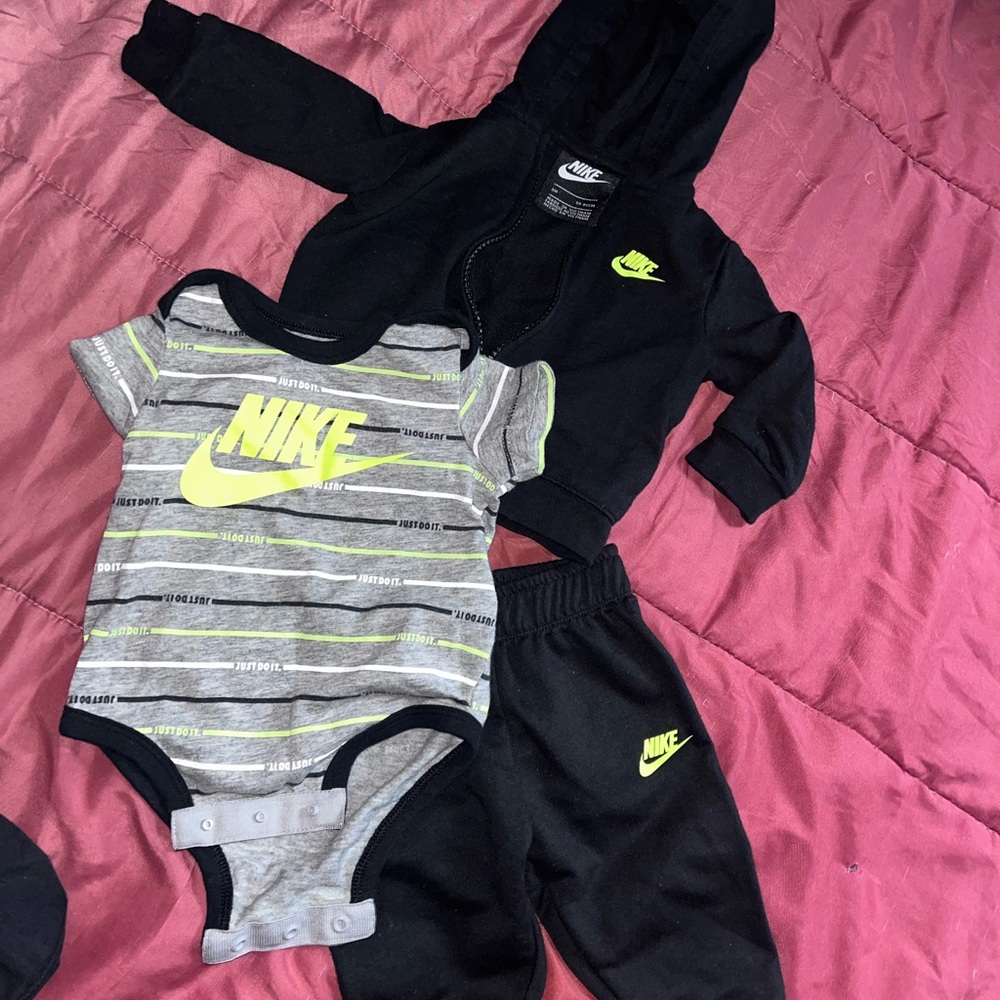 Boys Nike Sets